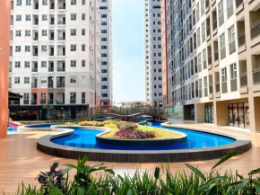 Modern Look and Homey Studio Apartment at Transpark Juanda Bekasi Timur By Travelio